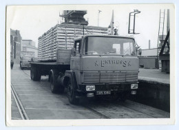 Delcampe - OLD PHOTO : WEYMOUTH HARBOUR : ENTRESS TRANSPORT LORRY, MAGIRUS-DEUTZ (9 X 12.5 Cms) - Transporter & LKW