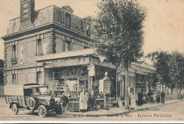 Delcampe - 14 /FP/ RIVA BELLA   Rue De La Mer   Epicerie Parisienne / Automobile / Pompe A Essence ** - Riva Bella