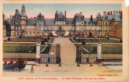 Delcampe - A826 France Palais De Fontainebleau Grille D'Honneur Et Cour Des Adieux Postcard - Palais