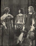 Delcampe - CPA Cinema Les Trois Mousquetaires Alexandre Dumas Auguste Maquet - Kunsthandwerk