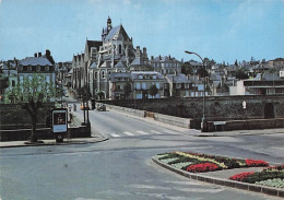 Delcampe - 53 MAYENNE LA BASILIQUE ET LE PONT NOTRE DAME - Sonstige & Ohne Zuordnung