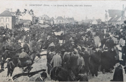 Delcampe - CPA DOMFRONT Orne Le Champ De Foire Côté Chevaux - NOU01 - Domfront