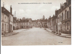 Delcampe - Donnemarie-en-Montois - Place Du Marché - édit. E. Mignon 753 + Verso - Donnemarie Dontilly