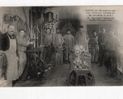 Delcampe - C P A   - 78  -  GRIGNON  -  Centre De Réadaptation Aux Travaux  Agricoles De Grignon Ajustage - Grignon