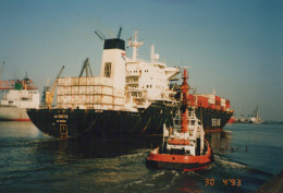 Delcampe - Cargo Ship LA FAYETTE LE HAVRE 1993 Postcard Size Real Photo #SEW803 - Handel